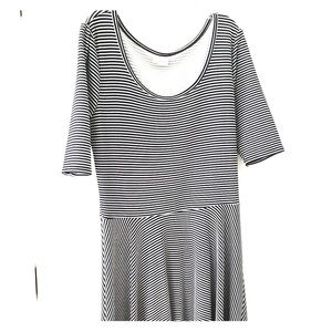 Lularoe Nicole Dress